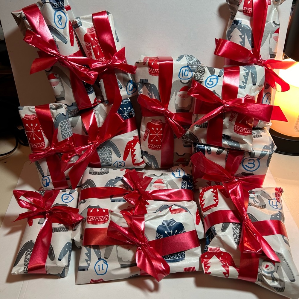 Bath & Body Works Christmas Advent Calendar Countdown/ Mystery Box $200+ Retail